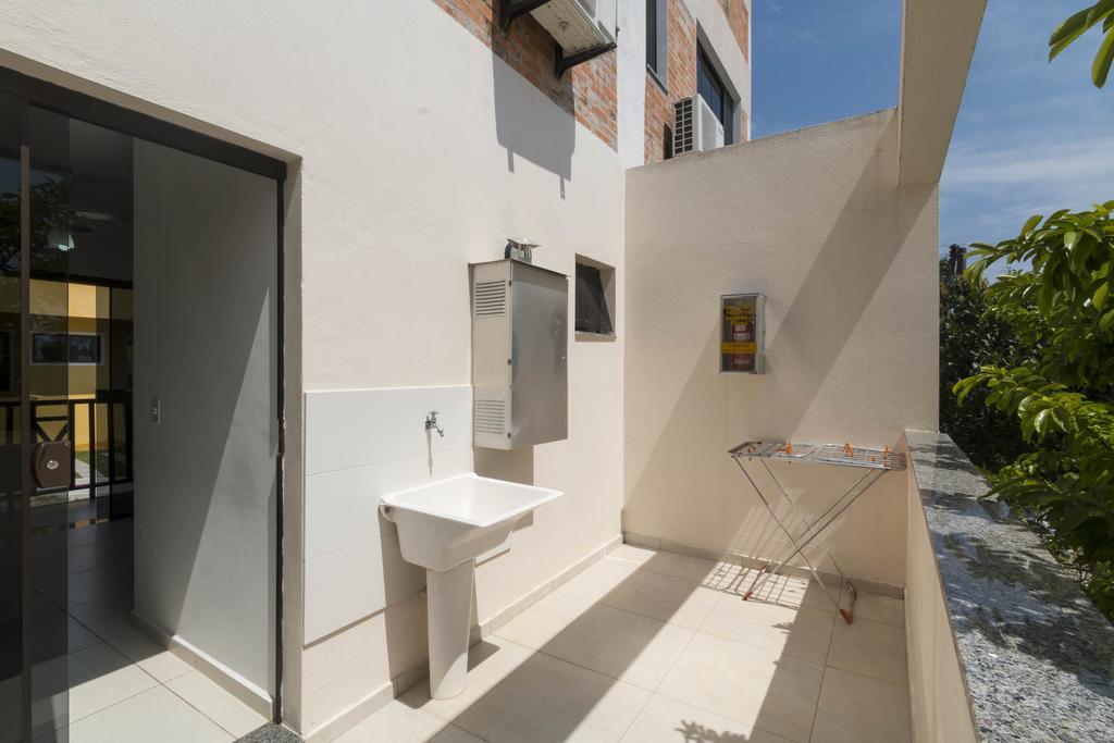 Residencial Los Abuelos บอมบินญัส ภายนอก รูปภาพ